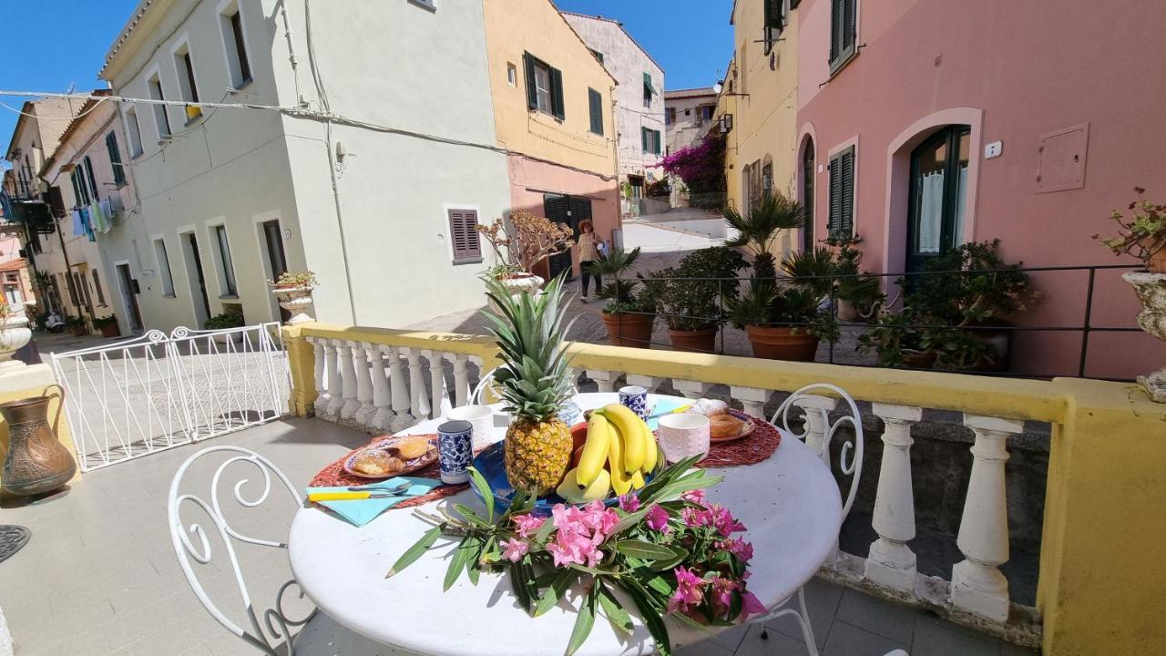 La Terrazza Nel Cuore Di Capoliveri מראה חיצוני תמונה